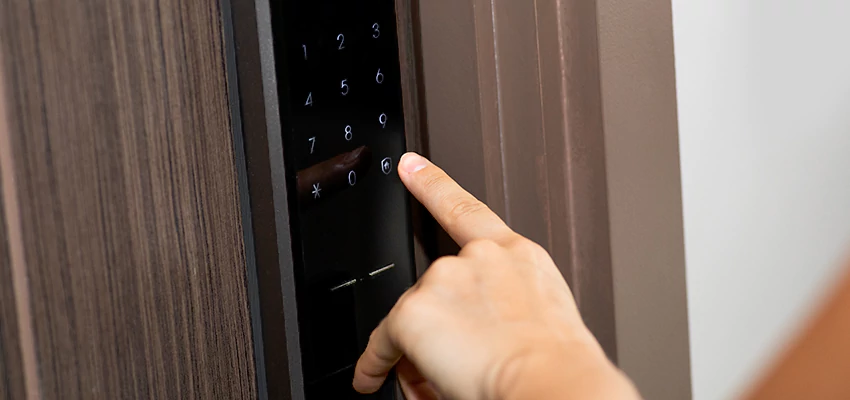 Smart Electric Locks Replacement Services in Old Fig Garden, CA