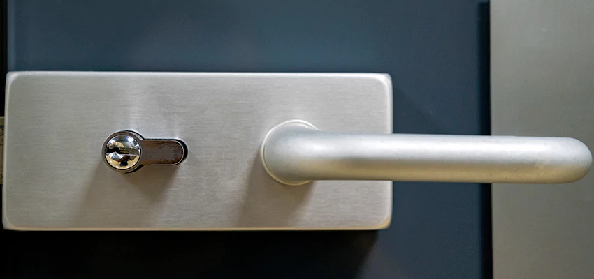 Change Patio Door Locks in Old Fig Garden, California
